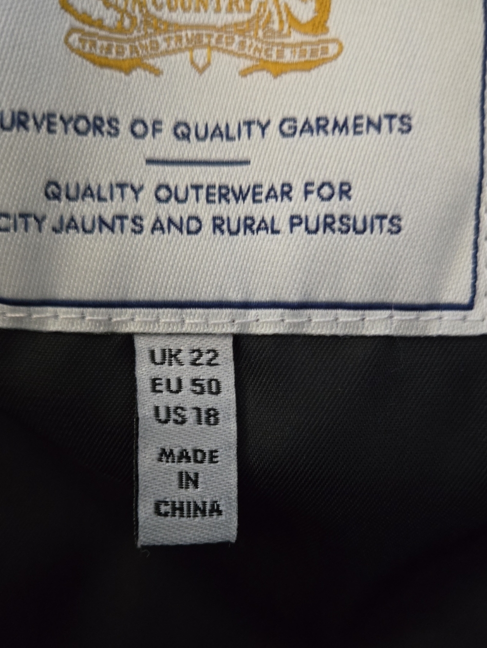 Joules Women's Quilted Sleeveless Vest Jacket - Black. Like new!  Size 18 - Picture 7 of 14